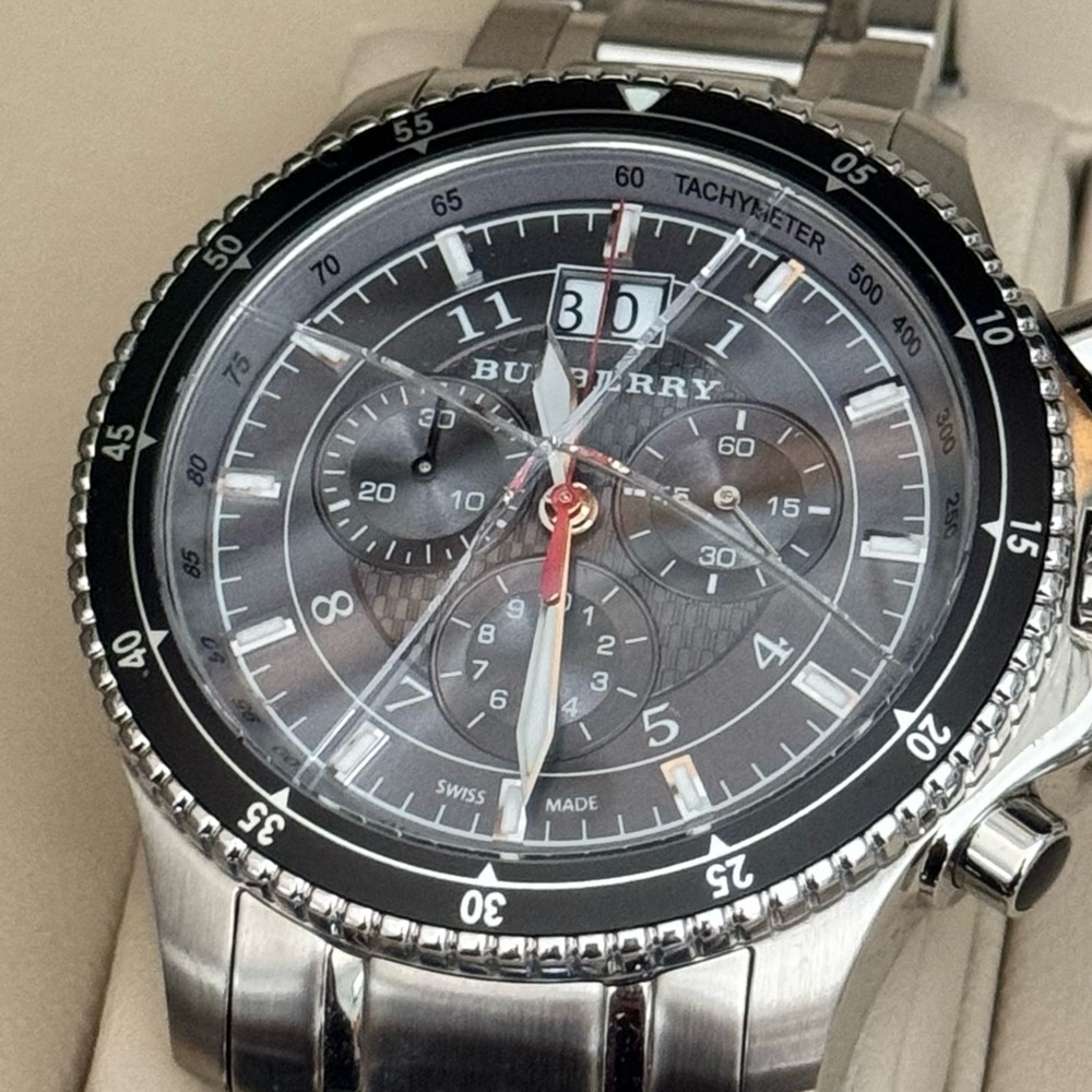 Burberry BU7602 Endurance Chronograph Black/Steel Men’s Watch - Picture 10 of 15